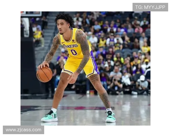 2023NBA夏季联赛湖人队新秀席菲诺表现不佳仅得9分 2023NBA夏季联赛湖人队新秀席菲诺表现不佳仅得9分
